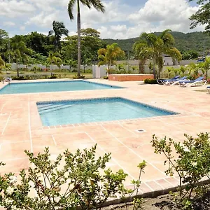  Villa Villas @ Drax Hall Manor